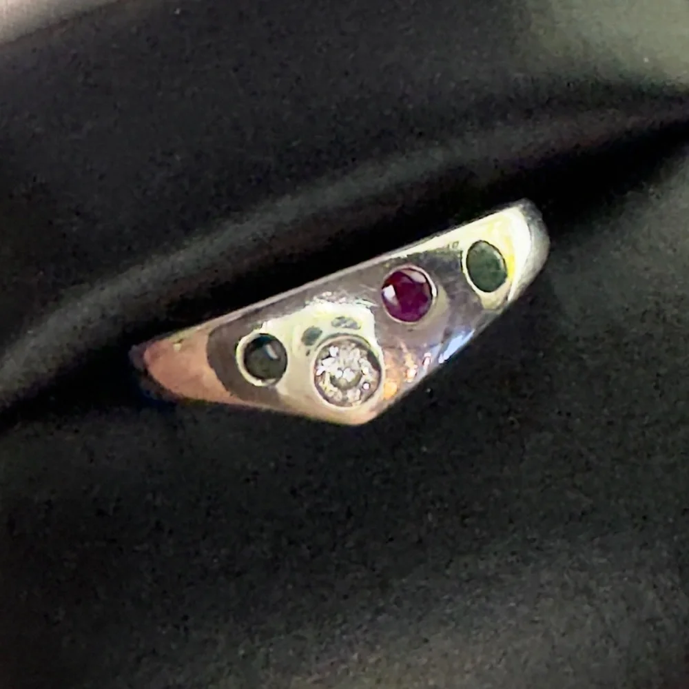 Vintage Handmade Custom Made Ring with Genuine Ruby, Sapphire, & Emerald! 925 - Picture 9 of 15